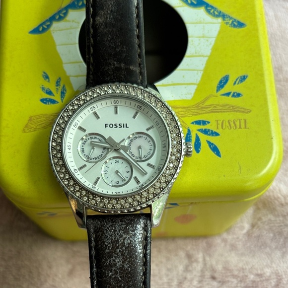 Fossil Women's Black and Silver Crystal Watch - Picture 1 of 1